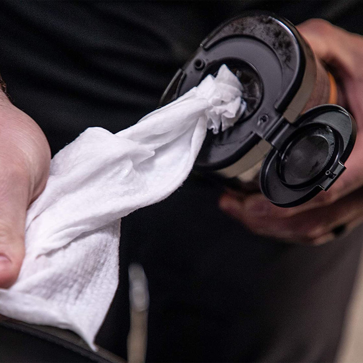 GOLD CLASS RICH LEATHER WIPES - MEGUIARS